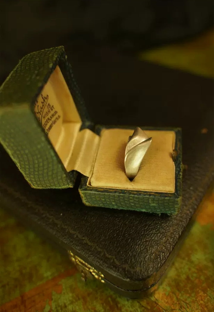 Vintage Silberring Pure Wave S925 im minimalistischen Look